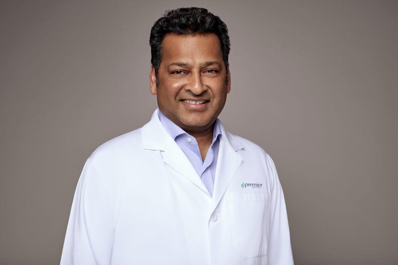 Dr. John K. Jain, medicinsk direktør